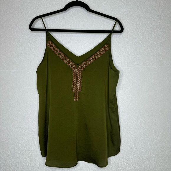 Express Double V Embroidered Downtown Cami L - Picture 2 of 5